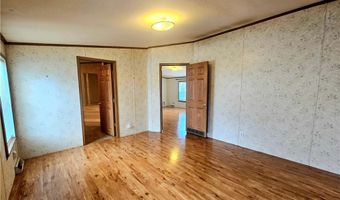 26 Kelly Ln, Coventry, RI 02816