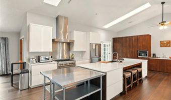 5901 Gibbs Rd, Andover, OH 44003