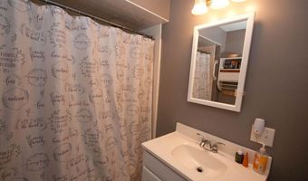 198 3rd St, Bangor, ME 04401