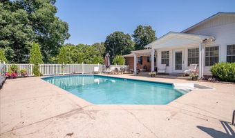 348 McGraw Cir, Anderson, AL 35610