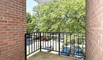 3302 WOODBURN VILLAGE Dr 23, Annandale, VA 22003