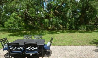 18220 Elmwood Dr, Alva, FL 33920