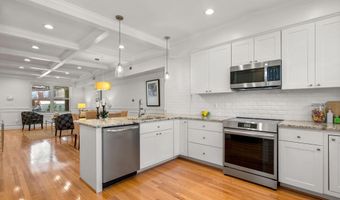 925 DECATUR St NW, Washington, DC 20011