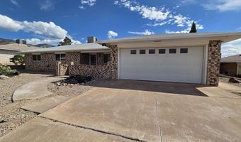 2828 Carmel Dr, Alamogordo, NM 88310