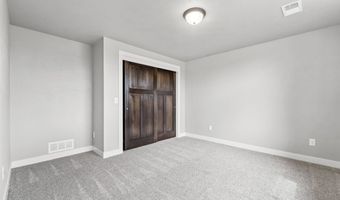 3487 E RUBYRED Dr, Appleton, WI 54913