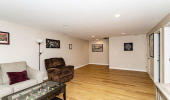 2732 Northridge Ln, Ames, IA 50010