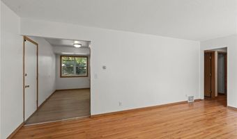 148 Spruce Dr, Apple Valley, MN 55124