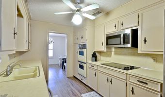2810 Arrowhead Dr, Abilene, TX 79606