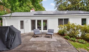 6008 BENALDER Dr, Bethesda, MD 20816