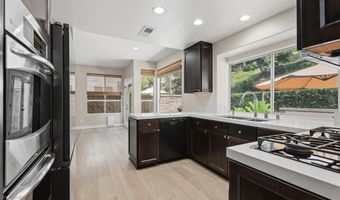 12 Chickadee Ln, Aliso Viejo, CA 92656