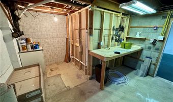 1648 Highland Ln, Ashtabula, OH 44004