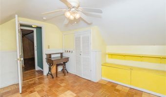 105 Fordson Ave, Cranston, RI 02910