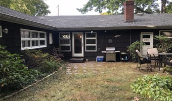 75 Union Ave, Amityville, NY 11701