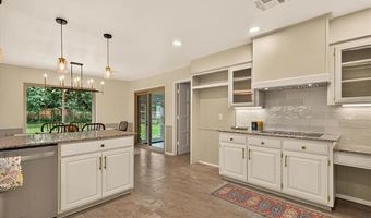 2417 Georgetown Dr, Bartlesville, OK 74006