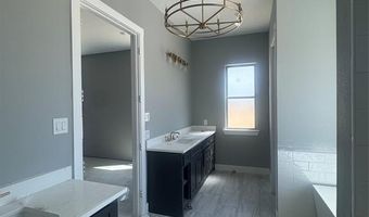 560 Aermotor Loop, Weatherford, TX 76085