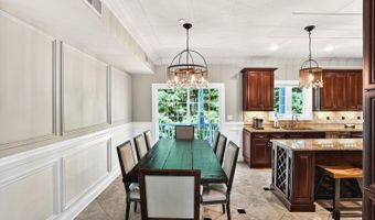 45 White Oak Ln, Aberdeen, NJ 07747