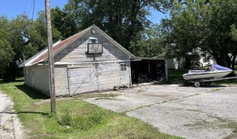 201 E 2nd St, Appleton City, MO 64724