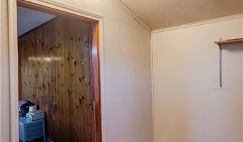 5723 Trego Rd, Atchison, KS 66002