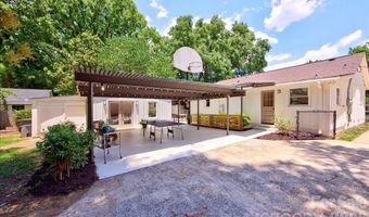 1924 Bentley Pl, Charlotte, NC 28205