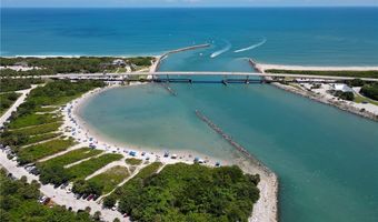 467 Marlin Cir, Barefoot Bay, FL 32976