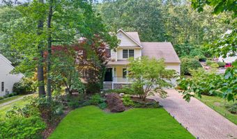 13 Victorian Woods Dr, Atlantic Highlands, NJ 07716