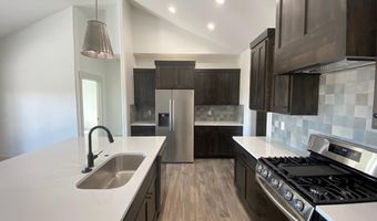 5906 Macrae Dr, Idaho Falls, ID 83402