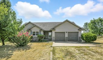 21059 Lawrence 2072, Ash Grove, MO 65604