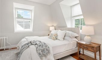 43 Farewell St 2, Newport, RI 02840