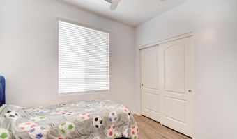 1120 N CROSSCREEK Dr, Chandler, AZ 85225