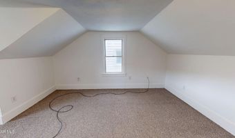 202 Bell Ave, Altoona, PA 16602
