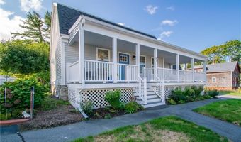 58 Collins St, Bristol, RI 02809