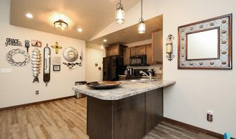 2720 E Sunburst Dr, Brandon, SD 57005