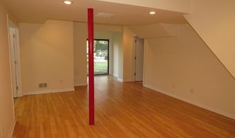 30 KINGS GRANT Rd, Hockessin, DE 19707