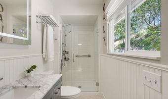 492 Herbert St, Ashland, OR 97520