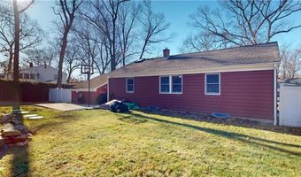 77 Iroquois Rd, Cumberland, RI 02864