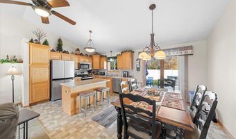 915 Wildflower Ct, Amery, WI 54001