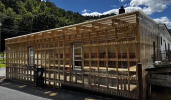 4327 Hwy 38, Ages Brookside, KY 40801