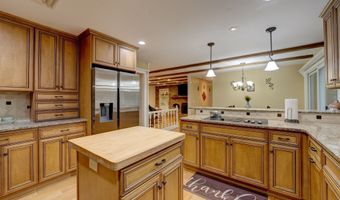 49 Beverly Dr, Avon, CT 06001