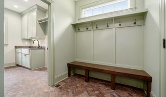 529 E Dominion Blvd, Columbus, OH 43214