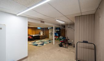 51 Aspen Cir, Albany, NY 12208