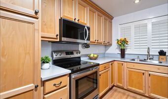 4280 Salt Lake Blvd D23, Honolulu, HI 96818