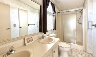 126 W SAINT JOHNS Way, Apollo Beach, FL 33572