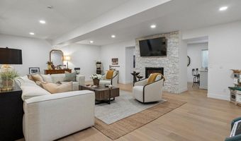 9035 S Shawnee Ct, Aurora, CO 80016