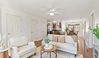 60 Bay Spring Ave A9, Barrington, RI 02806