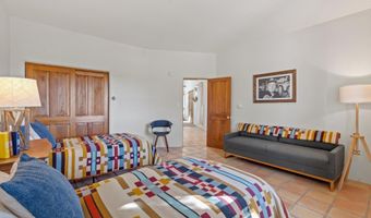 206 Hondo Seco Rd, Arroyo Seco, NM 87514