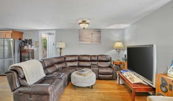 197 Dupont Pl, Bridgeport, CT 06610