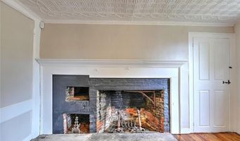 1147 Great Rd, Lincoln, RI 02865