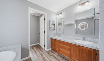 701 Missouri River Dr, Adrian, MI 49221