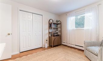 25 Stony Brook Dr, Cranston, RI 02920