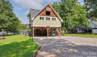 1954 White Rd, Camden, SC 29020